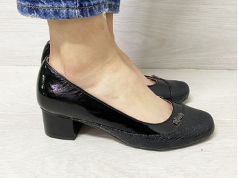 Туфли женские черные батал кожа + лак (1682)